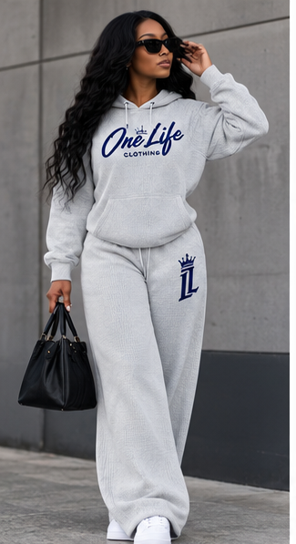 Women's light gray ON GO pullover and wide-leg pants, front