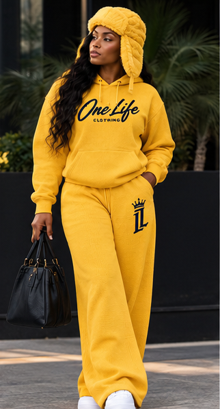Women's yellow ON GO pullover and wide-leg pants, front